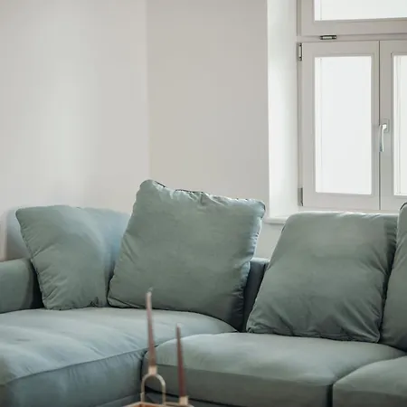 Frau Kunni - Café Und * Kasberg