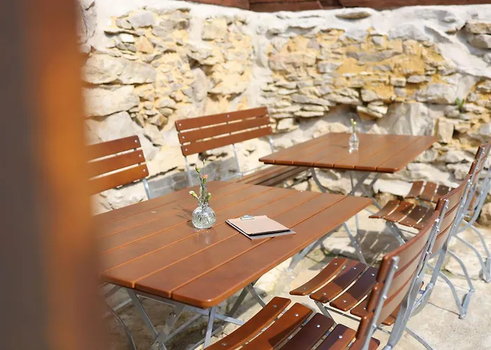 Frau Kunni - Café Und Appartement