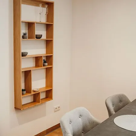 Frau Kunni - Cafe Und Apartment *