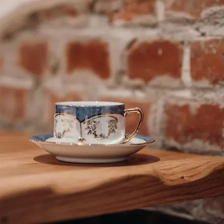 Frau Kunni - Cafe Und Apartment *