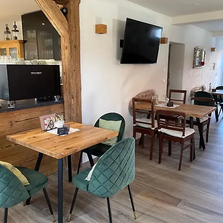 Frau Kunni - Cafe Und