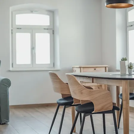 Frau Kunni - Cafe Und